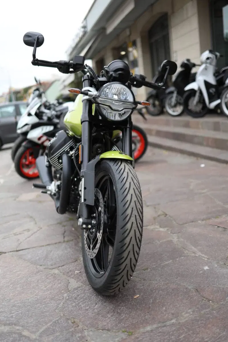 Moto Guzzi V7 Sport (2025 - 26) (9)