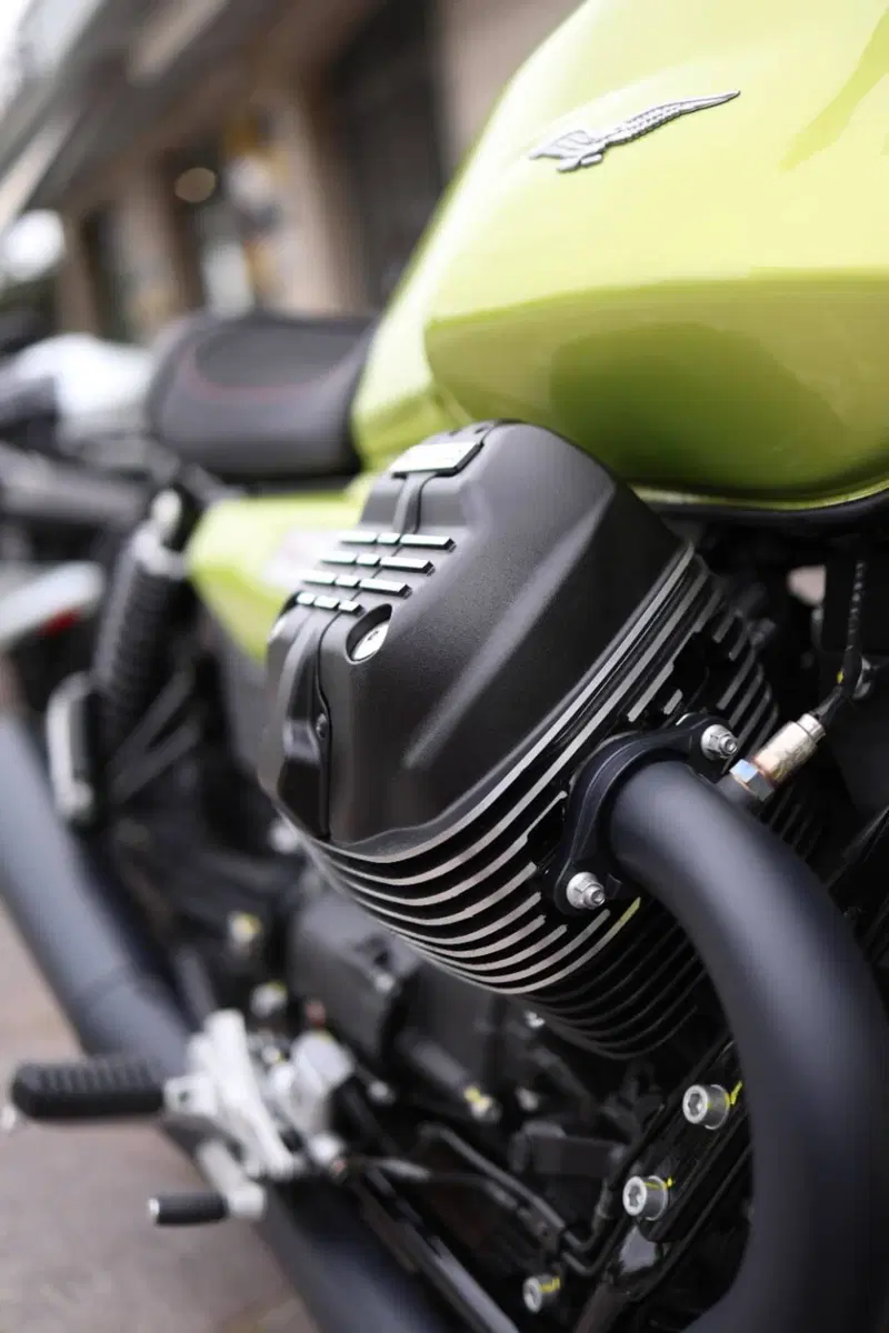 Moto Guzzi V7 Sport (2025 - 26) (13)