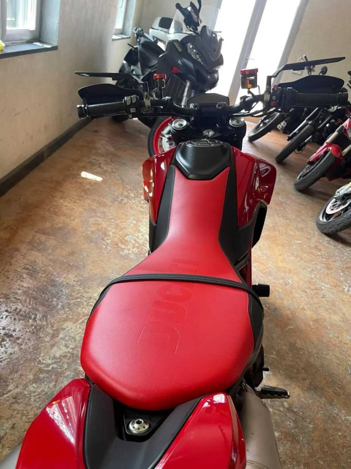 Ducati Hypermotard 950 (2022 - 25) (15)