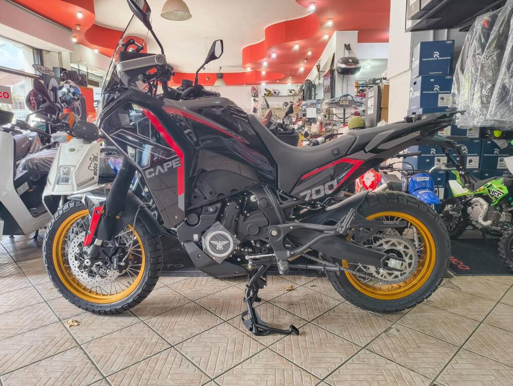 Moto Morini X-Cape 700 Gold Edition (2025) (2)