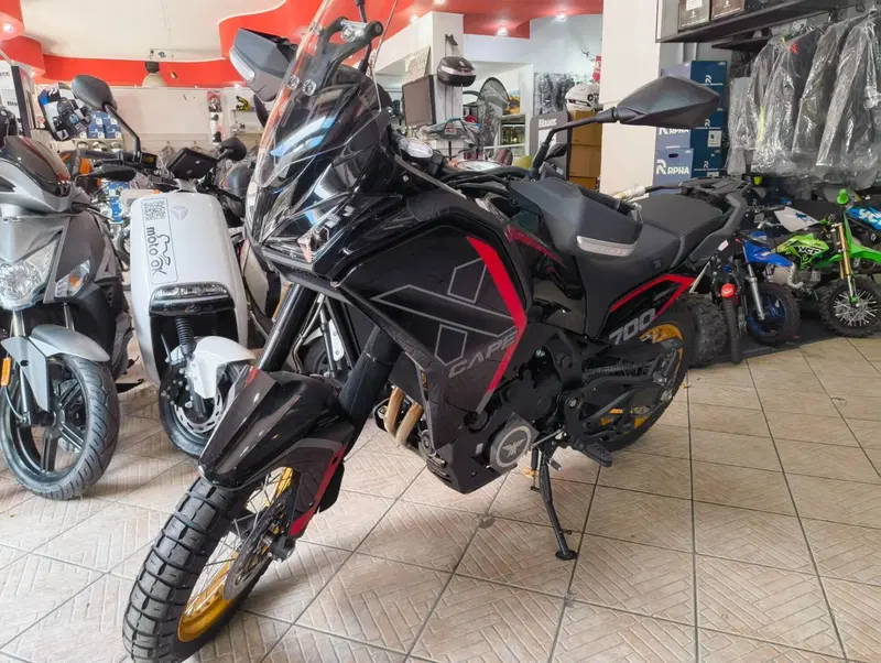 Moto Morini X-Cape 700 Gold Edition (2025 - 26) (3)