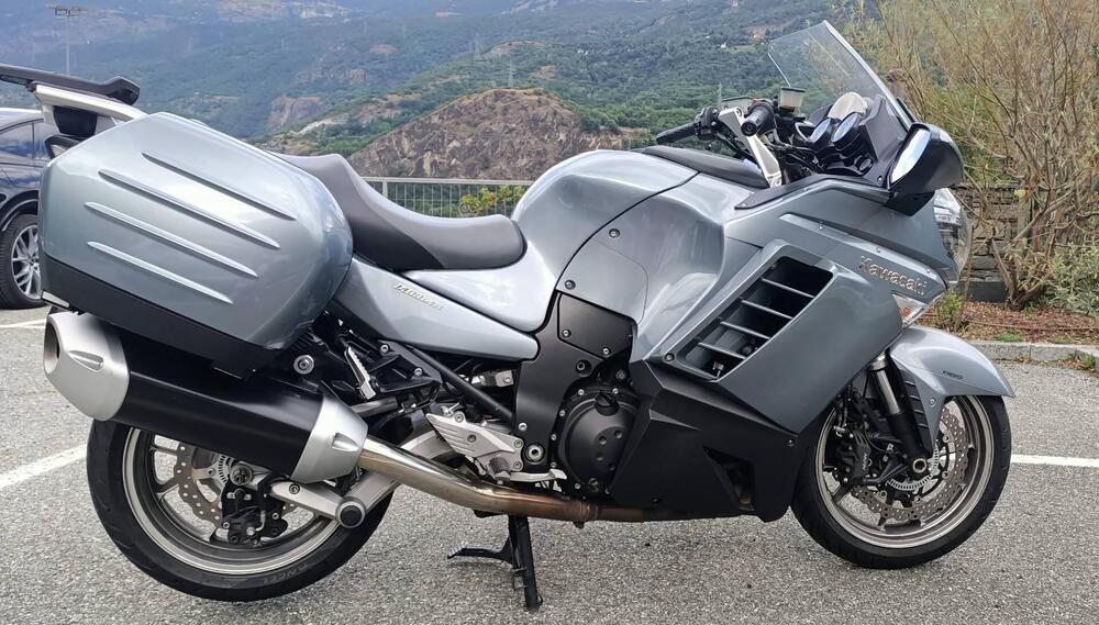 Kawasaki GTR 1400 (2007 - 09) (3)