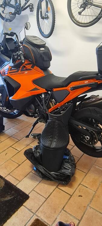 KTM 1290 Super Adventure S (2022 - 25) (4)