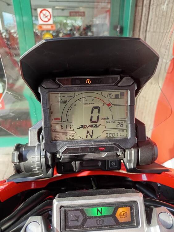 Honda X-ADV 750 (2018 - 20) (2)