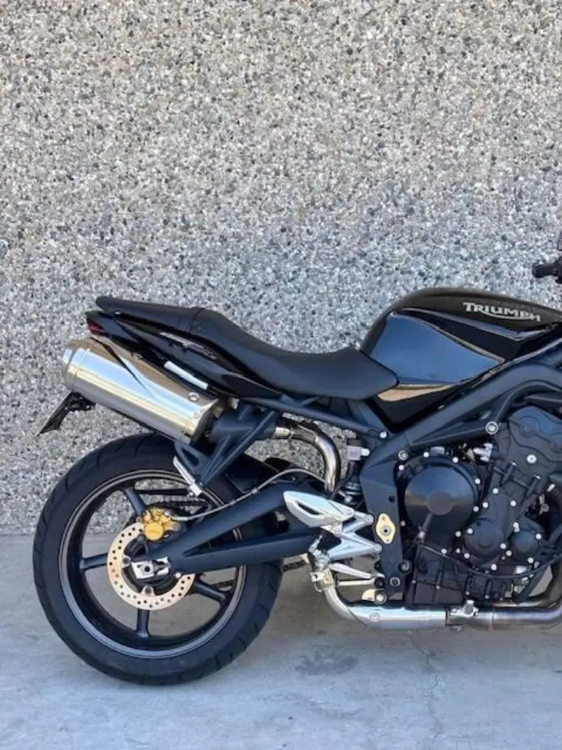 Triumph Street Triple (2007 - 12) (4)