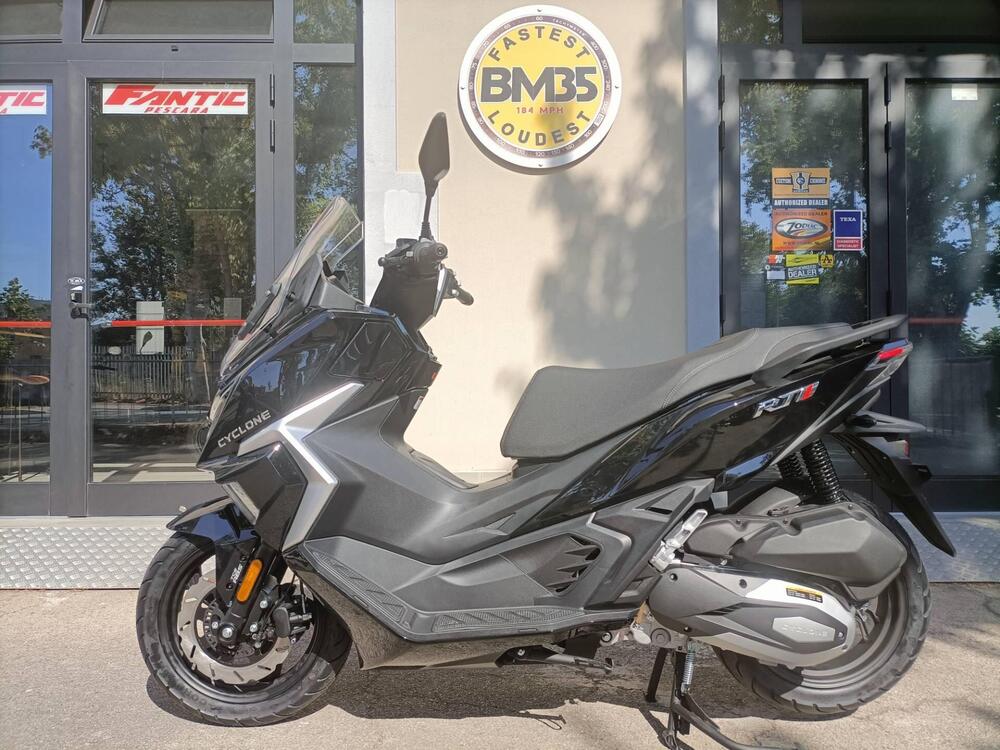 Cyclone RT1 (2025) (2)