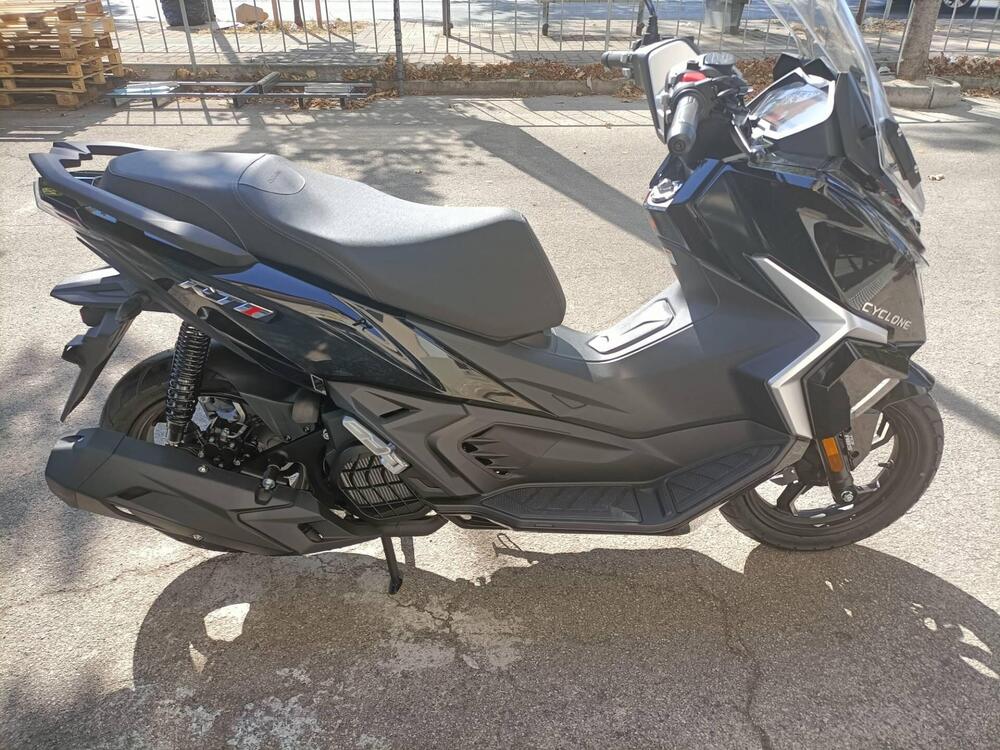 Cyclone RT1 (2025) (5)