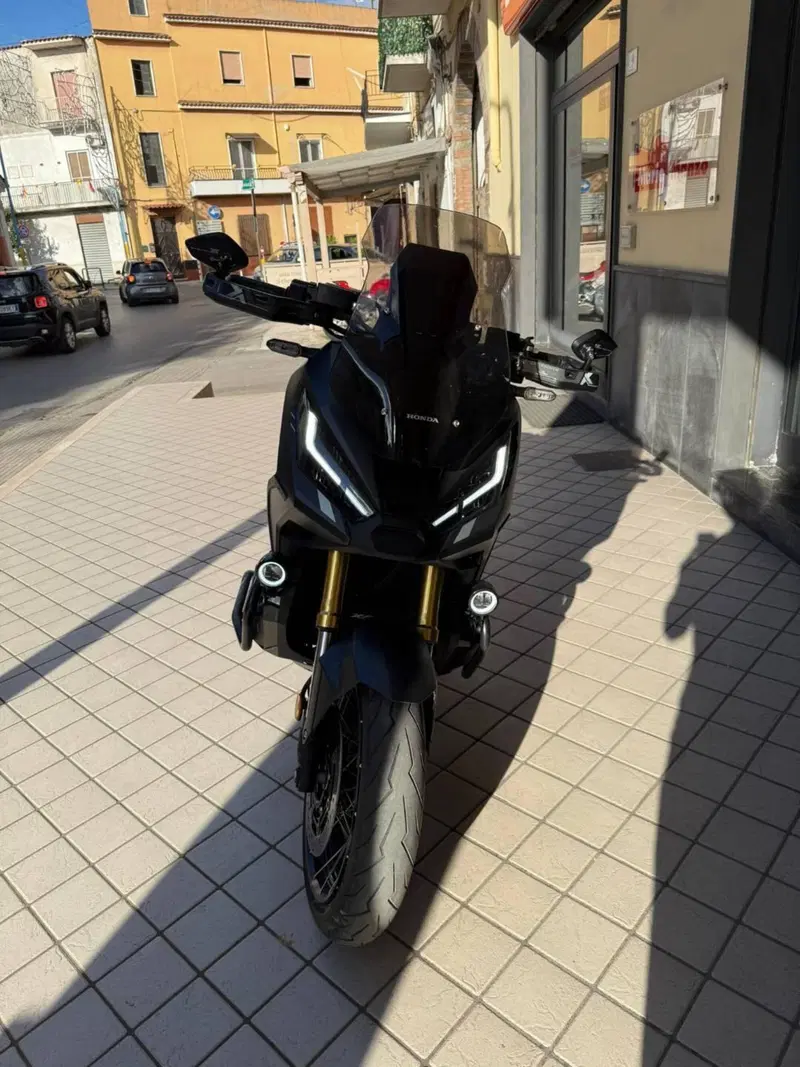 Honda X-ADV 750 DCT (2021 - 24) (2)