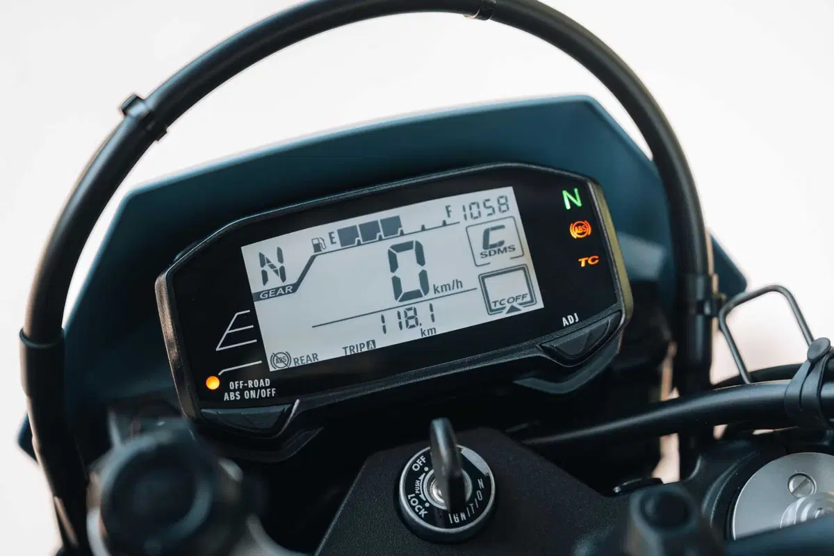 Suzuki DR-Z4 SM TEST: come va, Pro e Contro [VIDEO E GALLERY] (43)