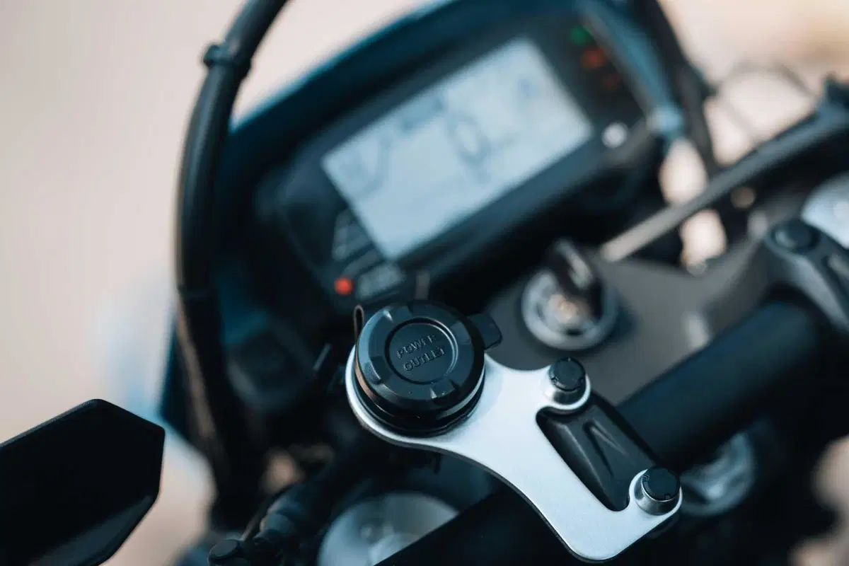 Suzuki DR-Z4 SM TEST: come va, Pro e Contro [VIDEO E GALLERY] (44)