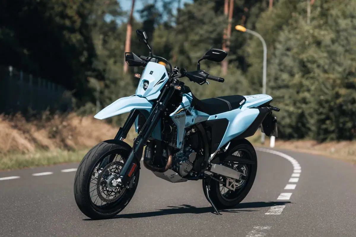 Suzuki DR-Z4 SM TEST: come va, Pro e Contro [VIDEO E GALLERY] (45)