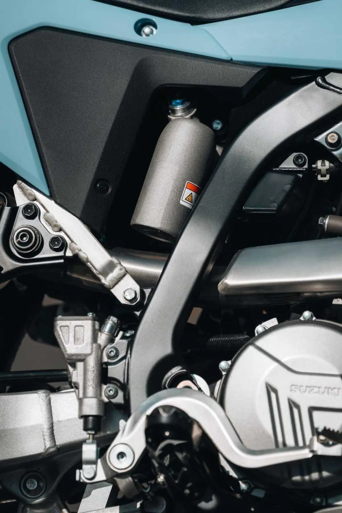 Suzuki DR-Z4 SM TEST: come va, Pro e Contro [VIDEO E GALLERY] (12)