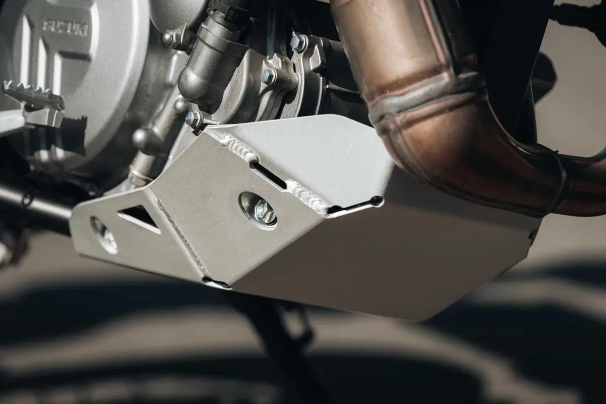 Suzuki DR-Z4 SM TEST: come va, Pro e Contro [VIDEO E GALLERY] (19)