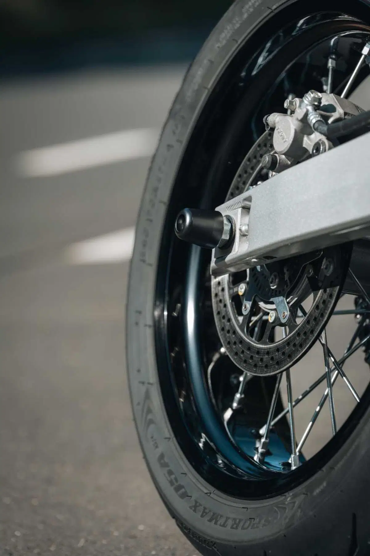 Suzuki DR-Z4 SM TEST: come va, Pro e Contro [VIDEO E GALLERY] (20)