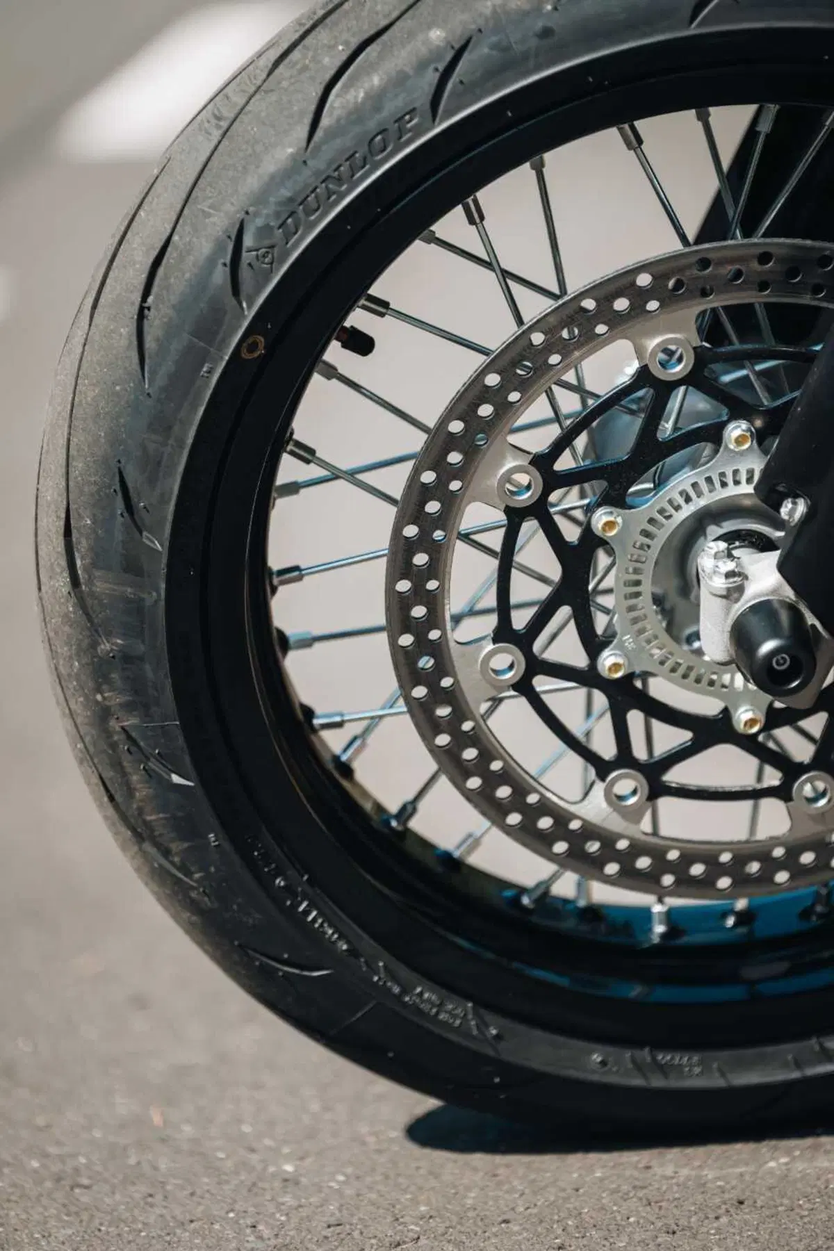 Suzuki DR-Z4 SM TEST: come va, Pro e Contro [VIDEO E GALLERY] (37)