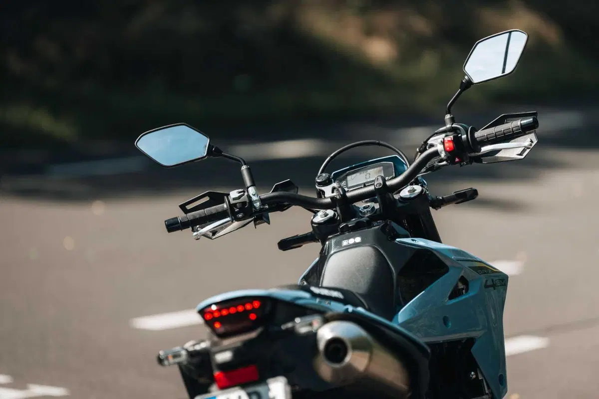 Suzuki DR-Z4 SM TEST: come va, Pro e Contro [VIDEO E GALLERY] (43)