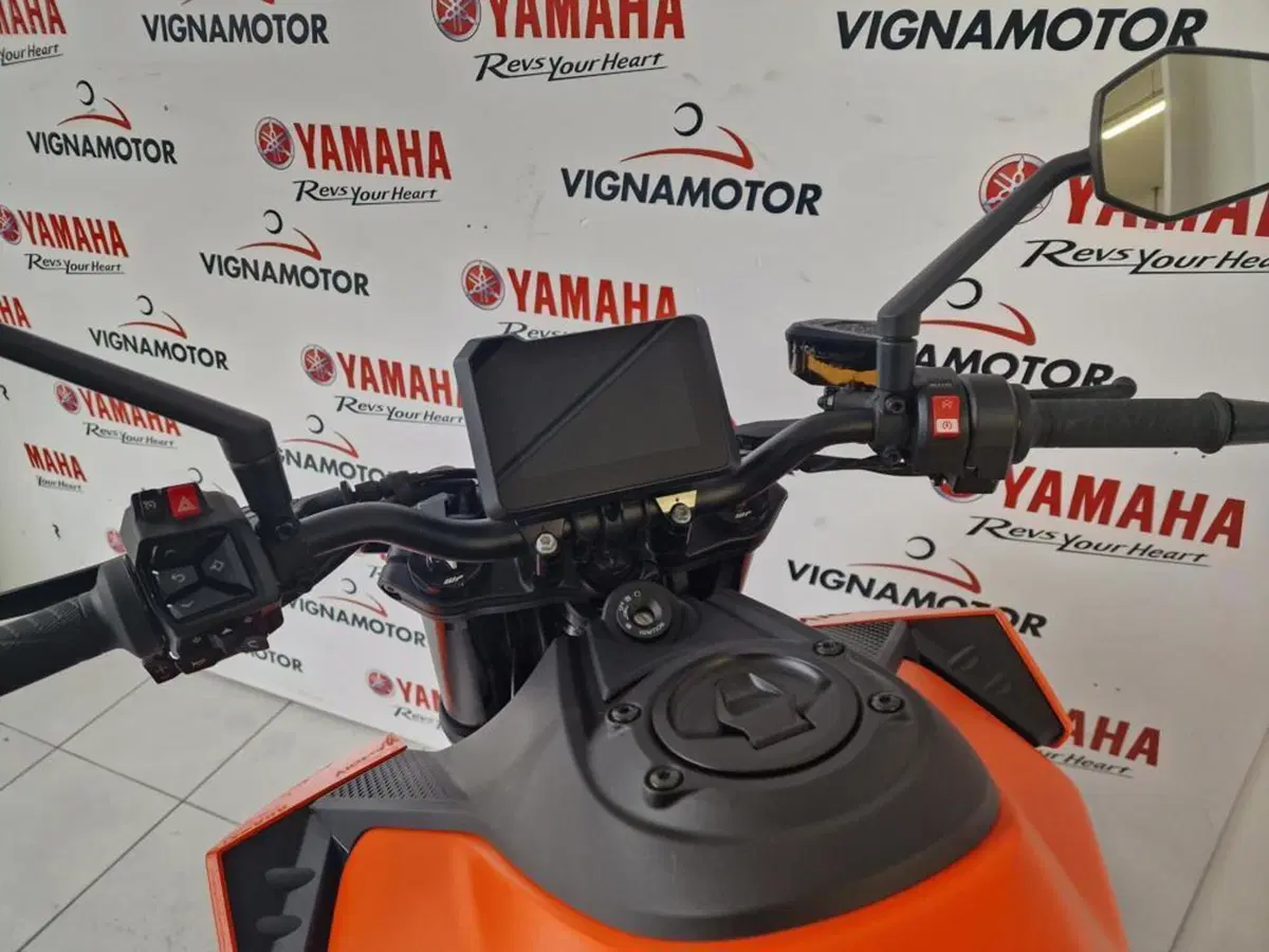 KTM 990 Duke (2024 - 26) (6)