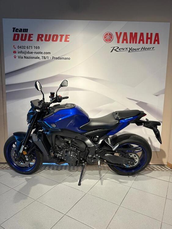 Yamaha MT-09 Y-AMT (2024 - 25) (4)