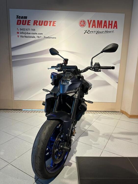 Yamaha MT-09 Y-AMT (2024 - 25) (3)