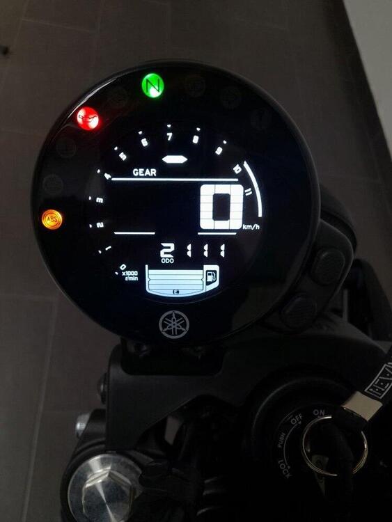 Yamaha XSR 700 (2022 - 25) (4)