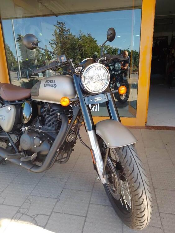 Royal Enfield Classic 350 (2021 - 25) (3)