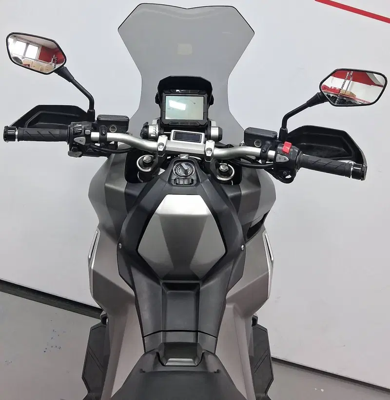 Honda X-ADV 750 (2017) (4)