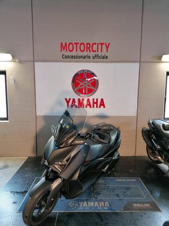 Yamaha X-Max 300 (2021 - 24) (3)