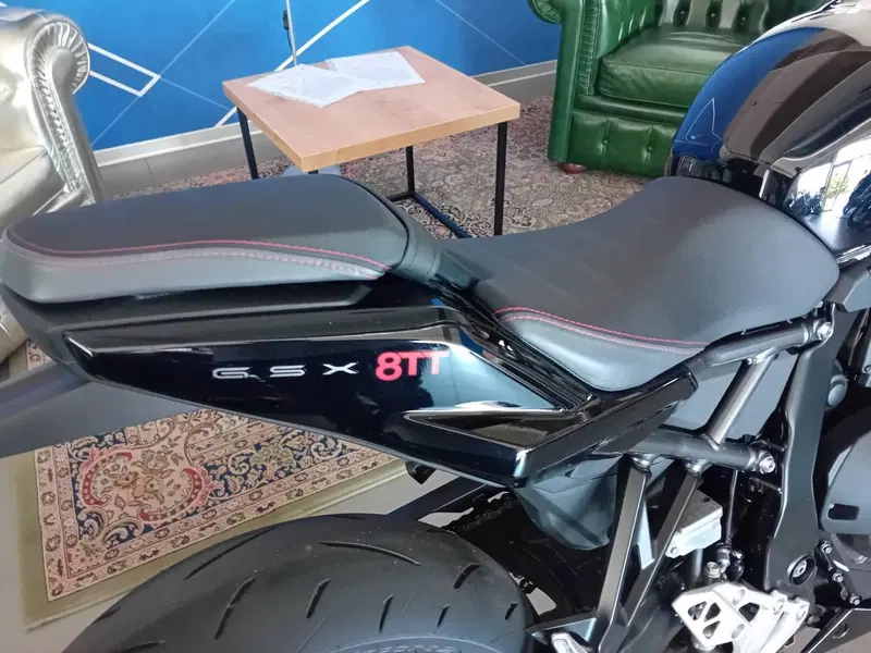 Suzuki GSX-8TT (2025 - 26) (5)