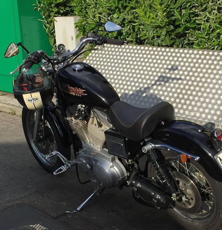 Harley-Davidson 883 Hugger (1994 - 00) - XLH