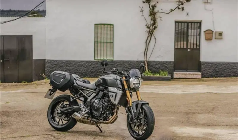 Suzuki GSX-8T (2025 - 26) (16)