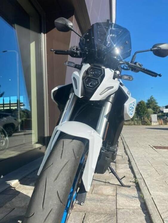 Suzuki GSX-8S (2023 - 24) (4)