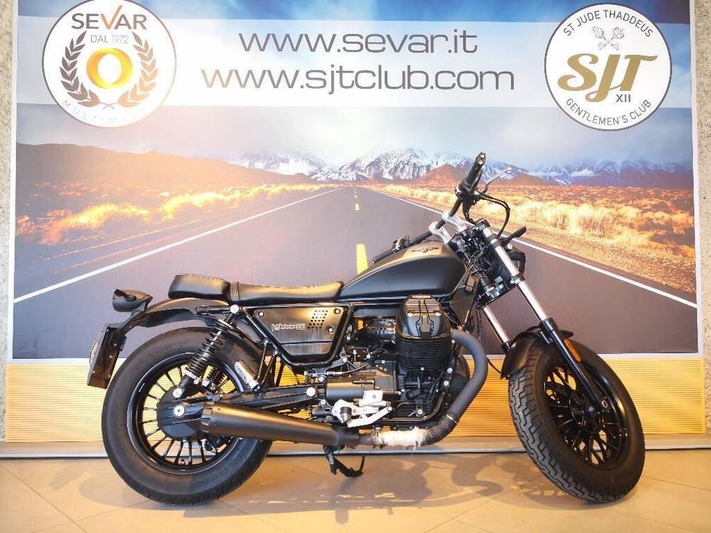Moto Guzzi V9 Bobber (2021 - 25) (2)