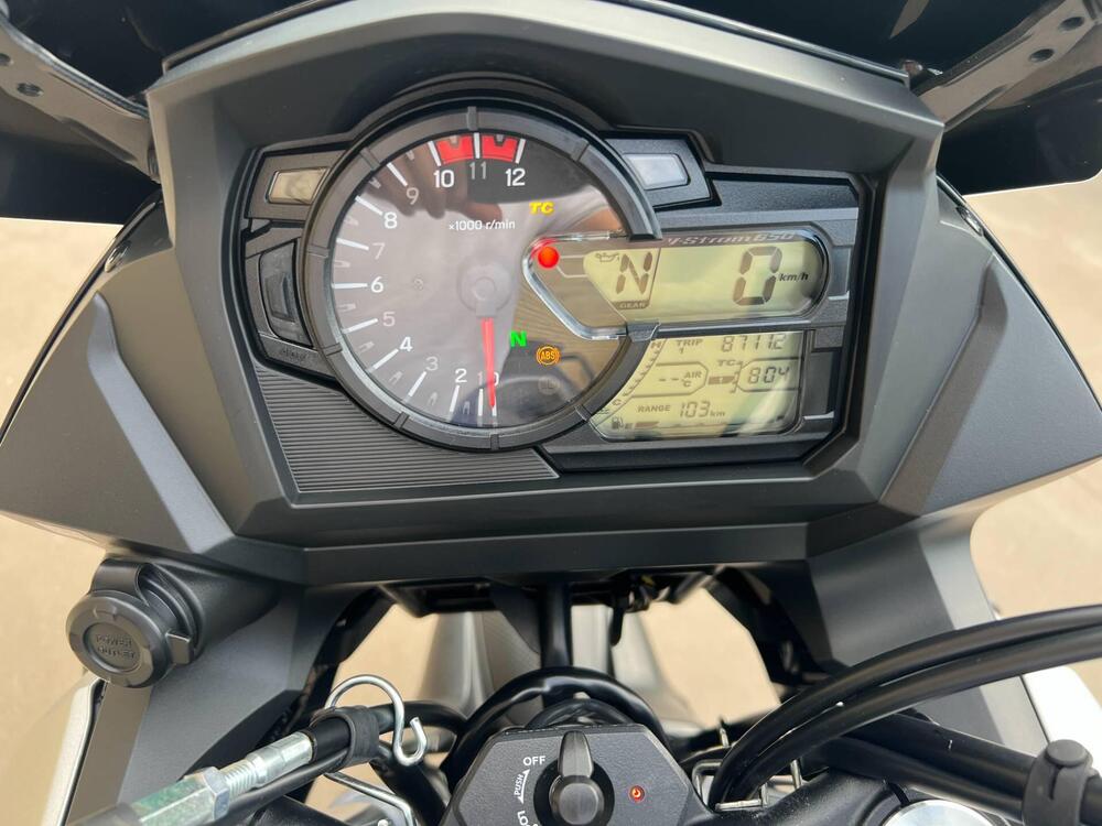 Suzuki V-Strom 650XT Explorer (2022 - 25) (5)