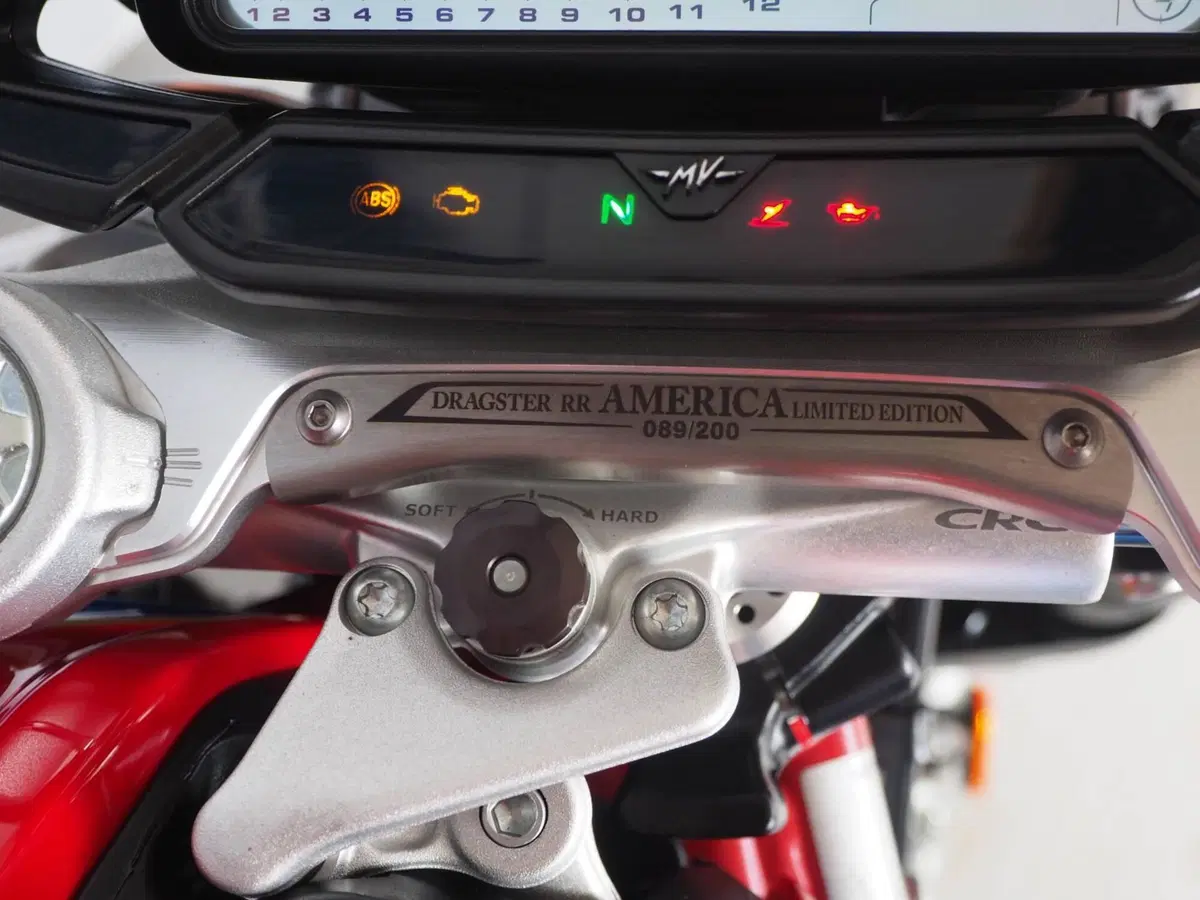 MV Agusta Dragster 800 RR America (2019) (8)