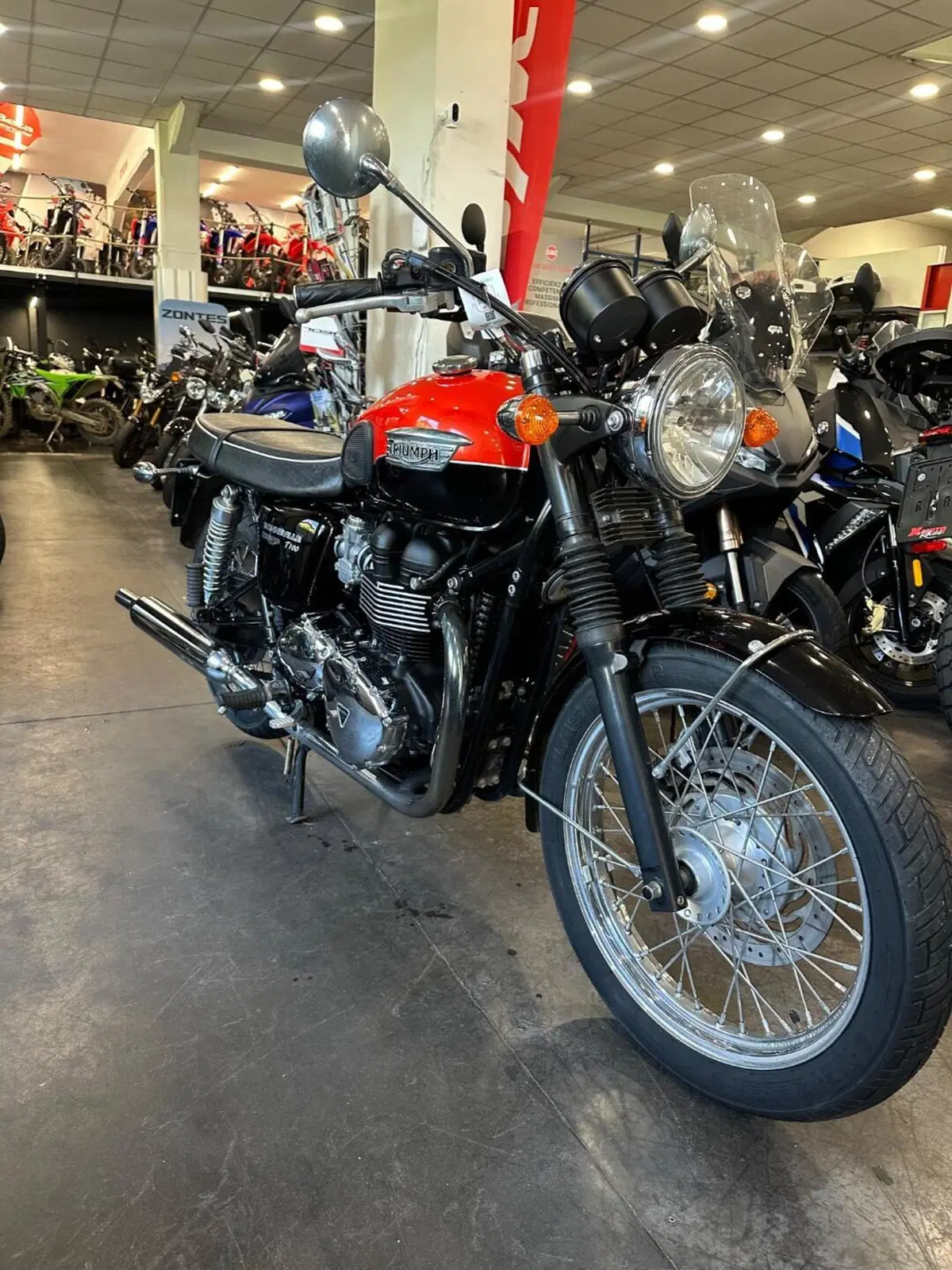 Triumph Bonneville T100 (2008 - 16) (6)