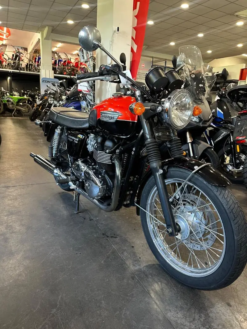 Triumph Bonneville T100 (2008 - 16) (6)