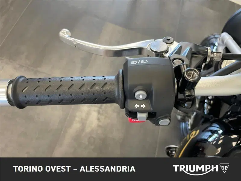 Triumph Scrambler 900 Icon Edition (2025 - 26) (11)