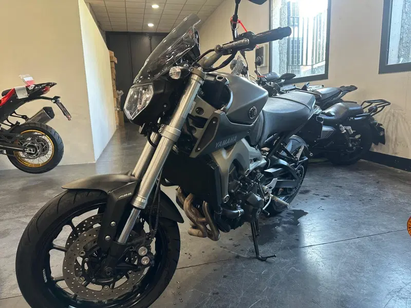 Yamaha MT-09 (2013 - 15) (5)