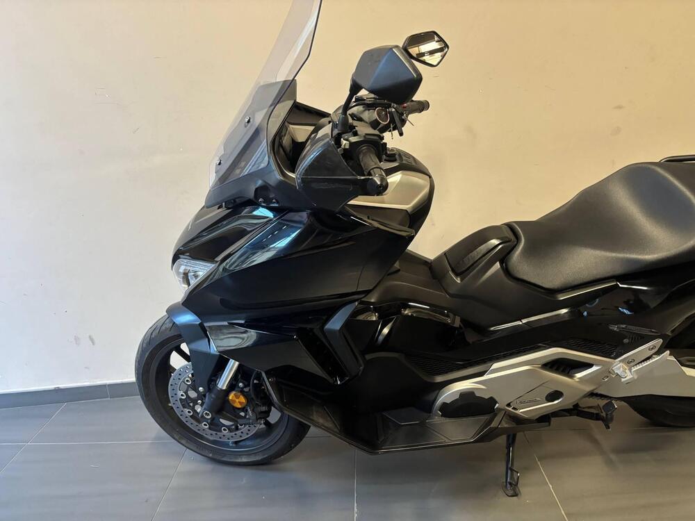 Honda Forza 750 DCT Urban (2021 - 24) (2)
