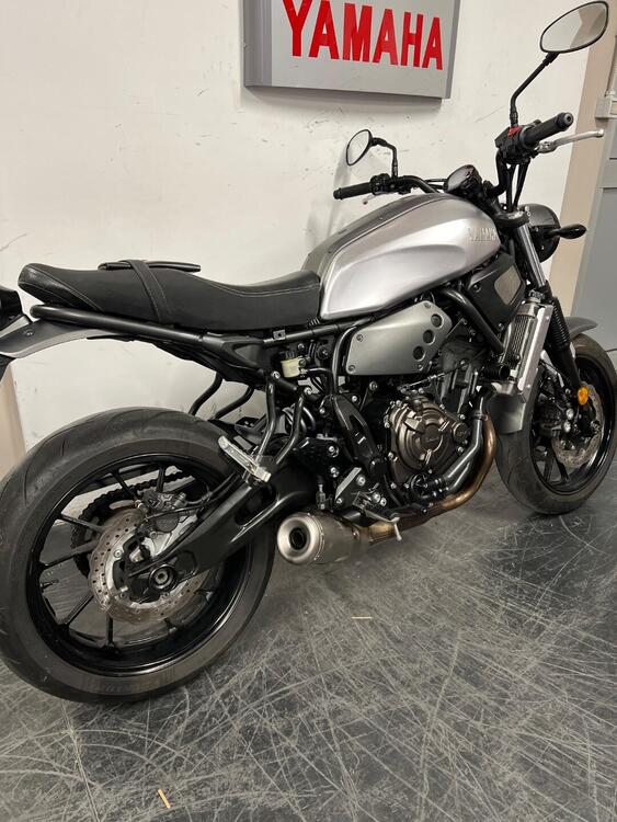 Yamaha XSR 700 ABS (2016 - 20) (4)