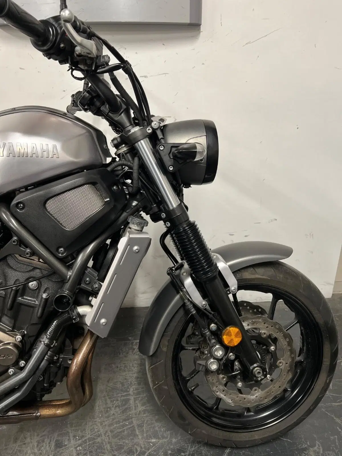 Yamaha XSR 700 ABS (2016 - 20) (7)