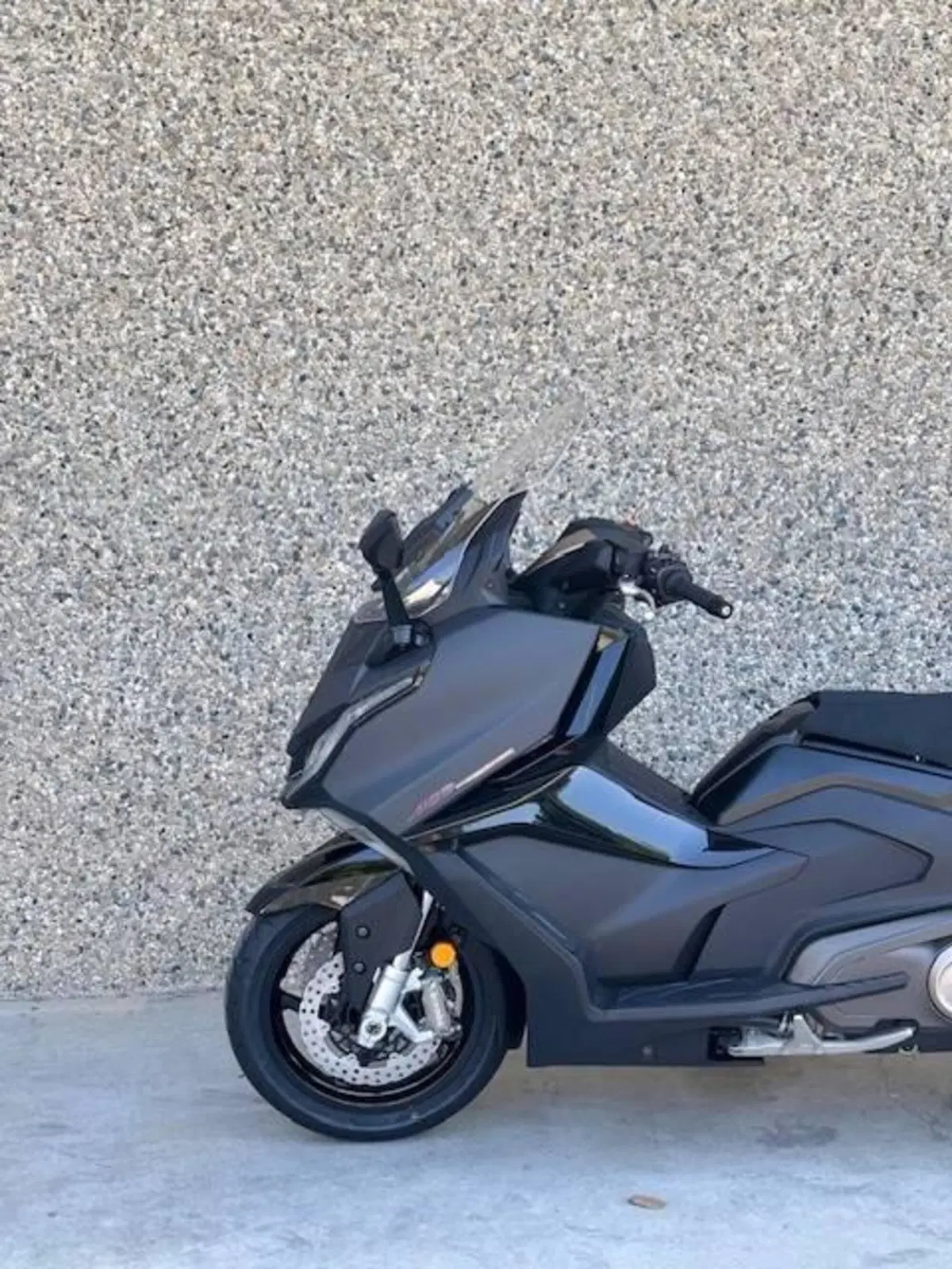 Kymco AK 575 Premium (2025 - 26) (3)