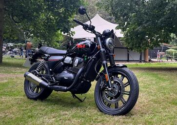 Bantam, il ritorno! Abbiamo già guidato la nuova BSA 350 [VIDEO]
