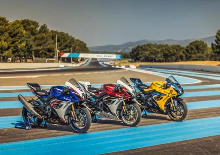 Suzuki GSX-R1000R: la leggenda si rinnova [VIDEO e GALLERY]