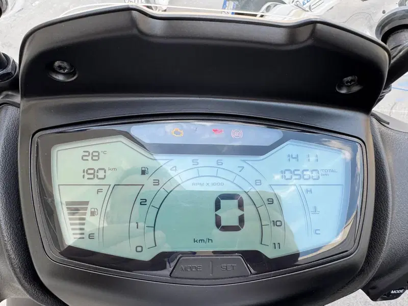Piaggio Medley 150 S ABS (2021 - 25) (2)