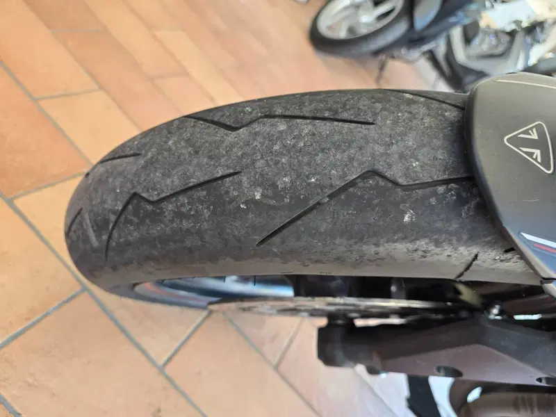 Triumph Street Triple RS (2017 - 19) (9)