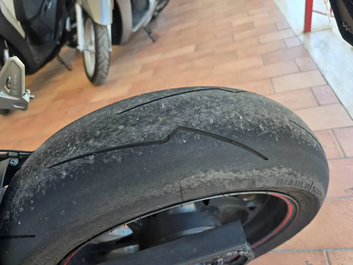 Triumph Street Triple RS (2017 - 19) (10)