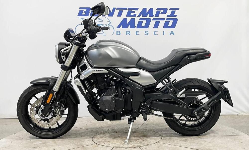 Voge Trofeo 500AC (2022 - 25) (2)