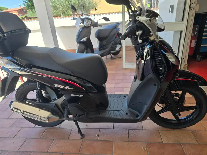 Honda SH 150i (2009 - 12) (3)