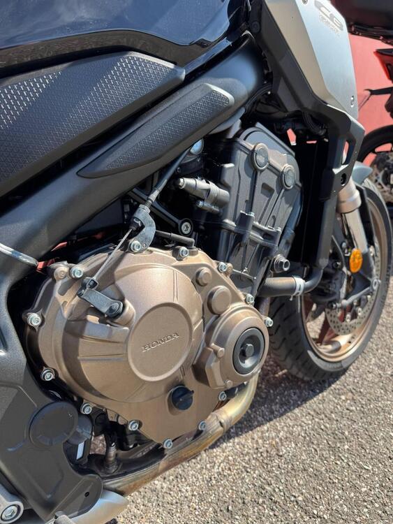 Honda CB 650 R (2021 - 23) (4)